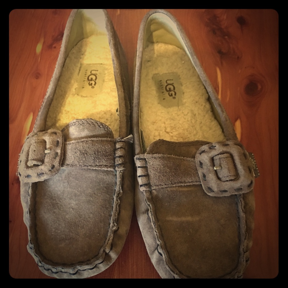 UGGS - size 7
